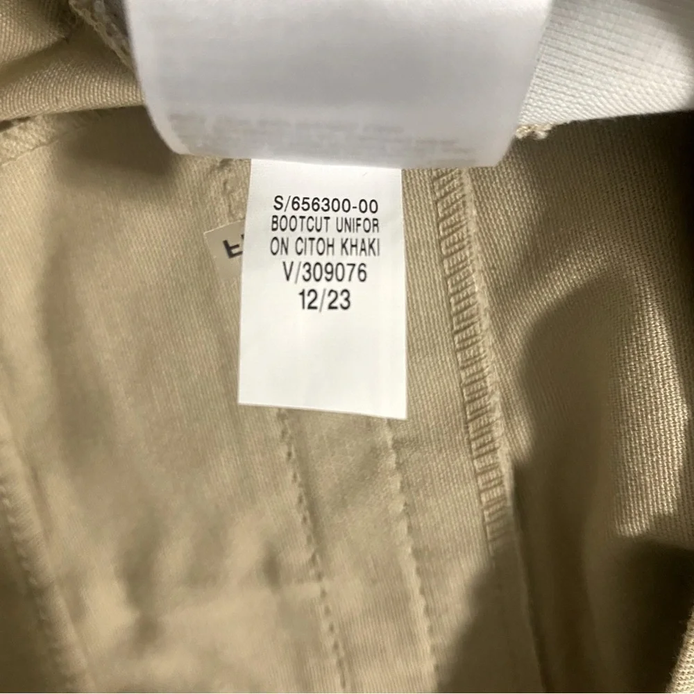 Old Navy Khaki Size 16 Plus Stretch Bootcut Girls Adjustable Waist Pant Girls